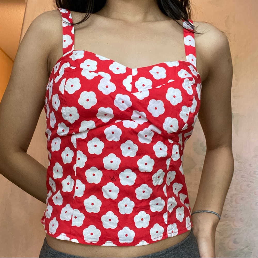 Wet seal tank top